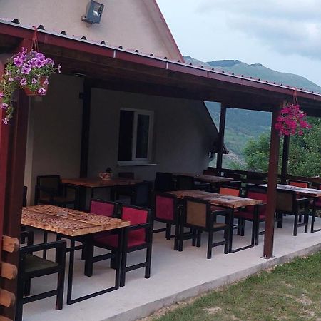 Villa Etno Selo -Sapat- à Savnik Extérieur photo